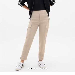 Athleta Endless High Rise Cargo Pants, size 4P